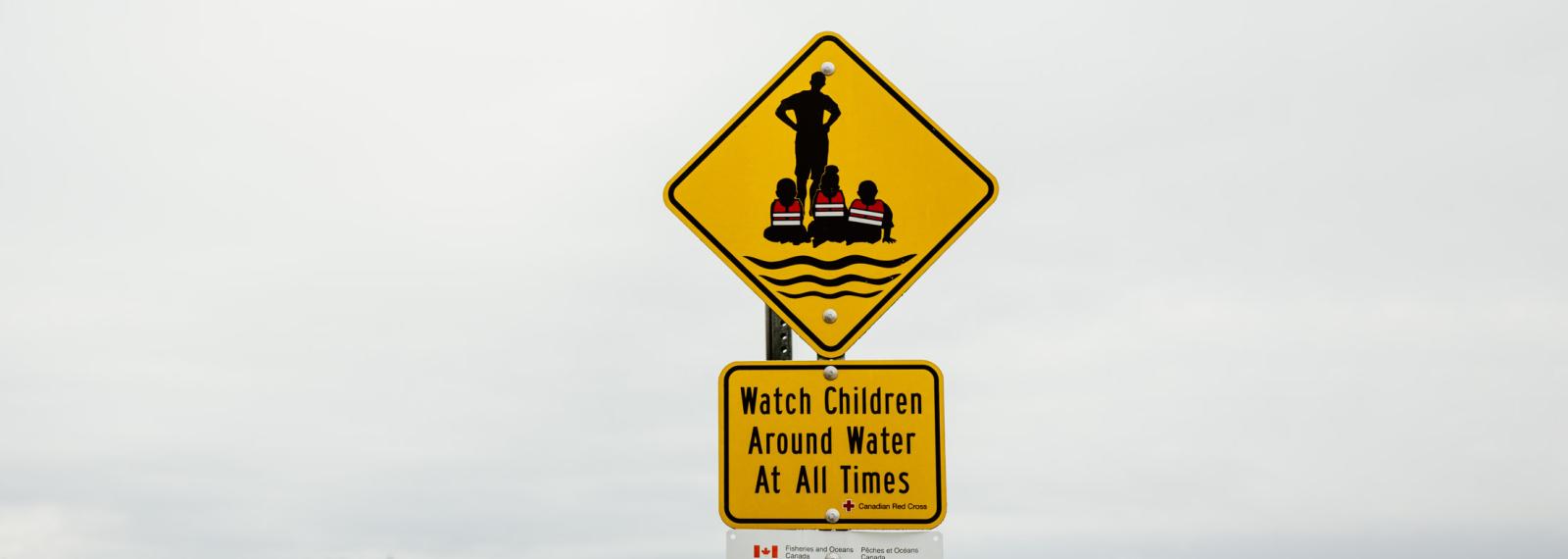 Watch your children picture sign
