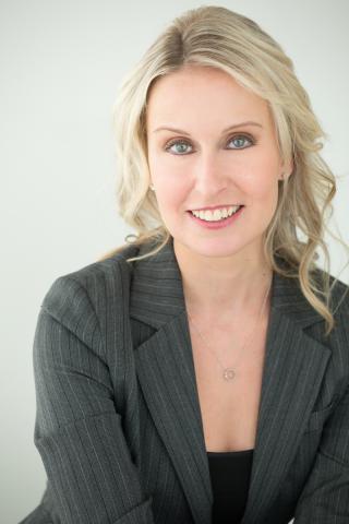 Heidi Scribner Headshot